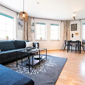 Apartment Blick über