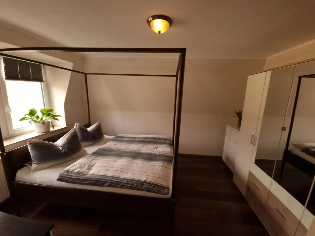 Apartment Ferienwohnung Elbhangblick - für 2 Personen Dresden